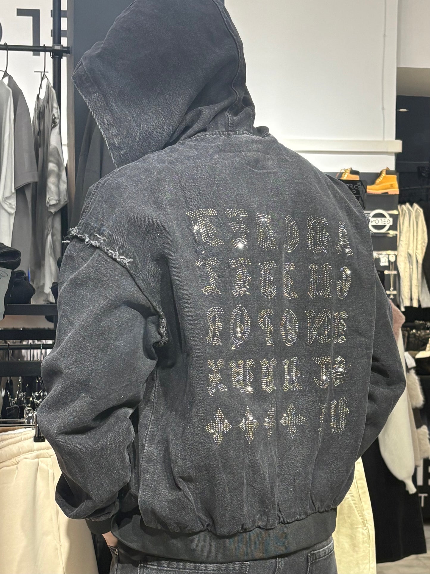 Felpa con Cappuccio e Strass - Nero Lavato