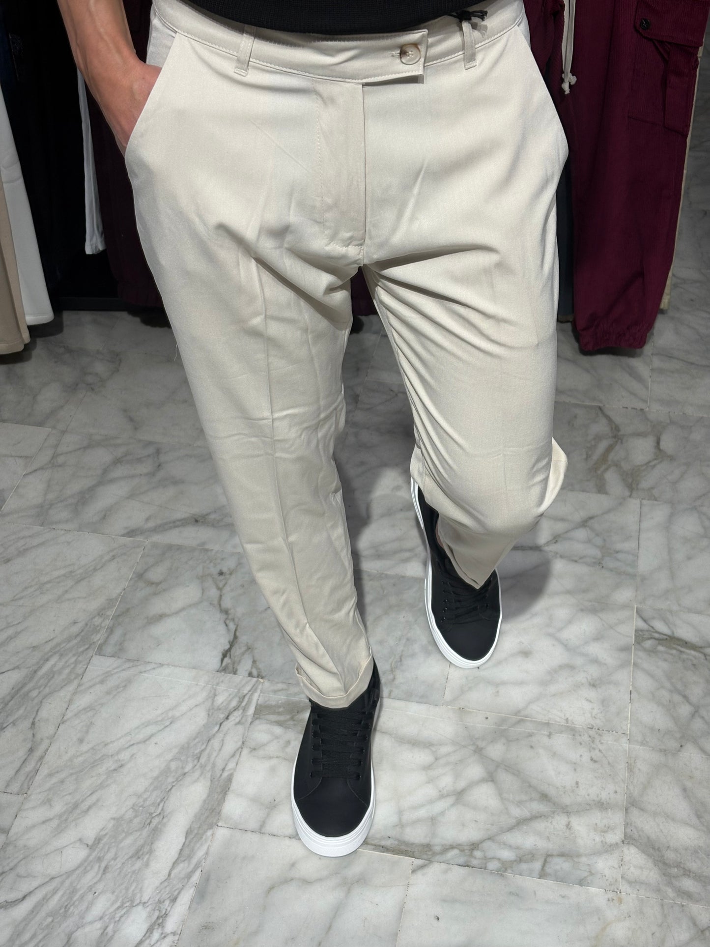 Pantalone Capri fit beige