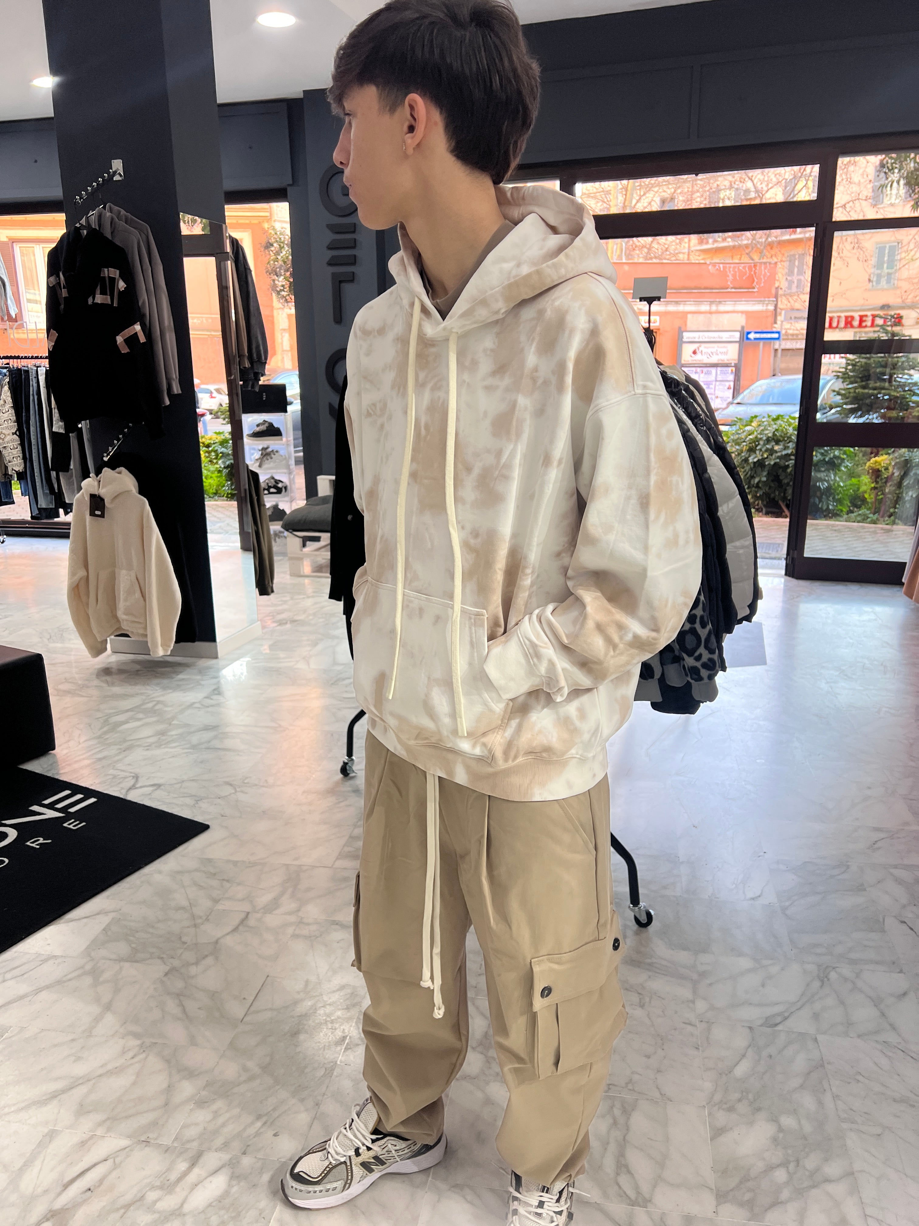 COMFORT HOODIE SWEATSHIRT