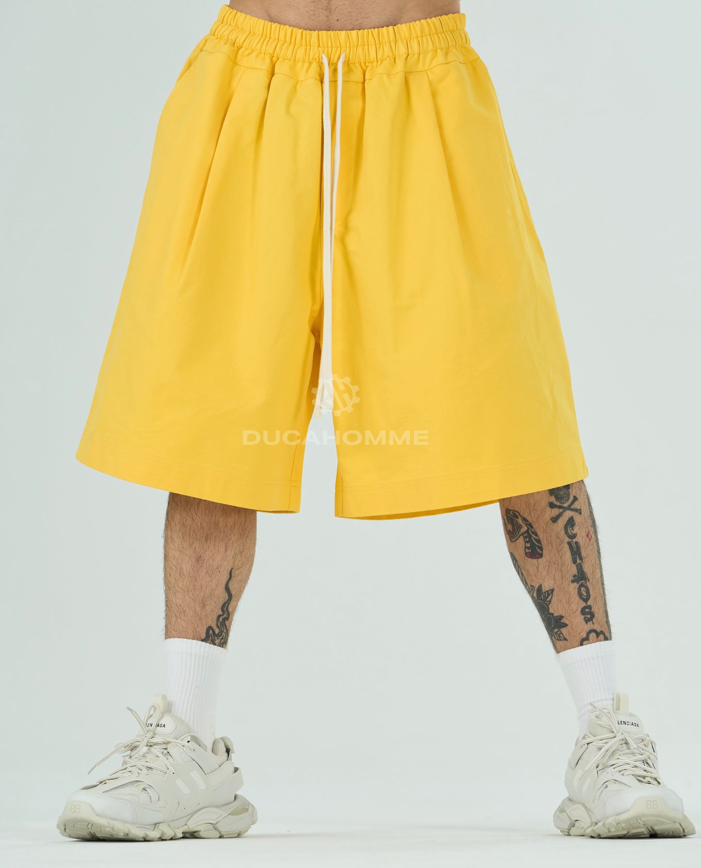 Bermuda Over Yellow