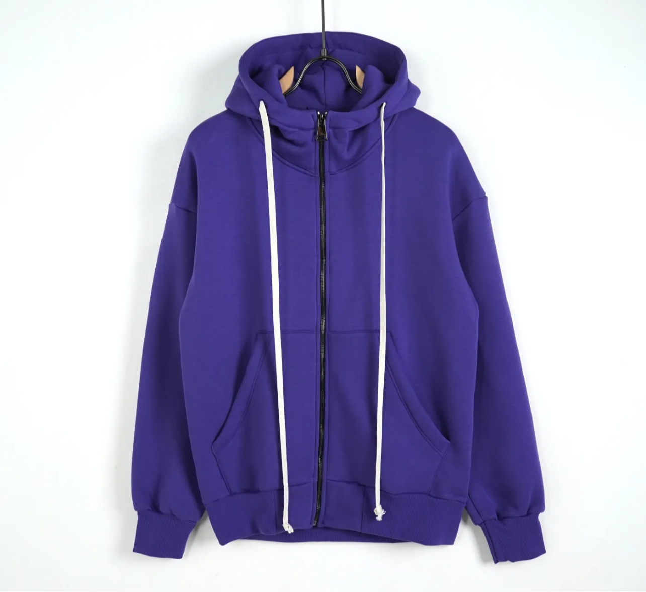 BASIC ZIP-UP SWEATSHIRT