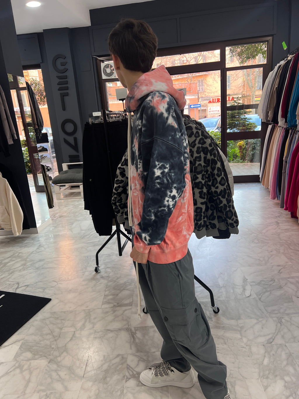 COMFORT HOODIE SWEATSHIRT