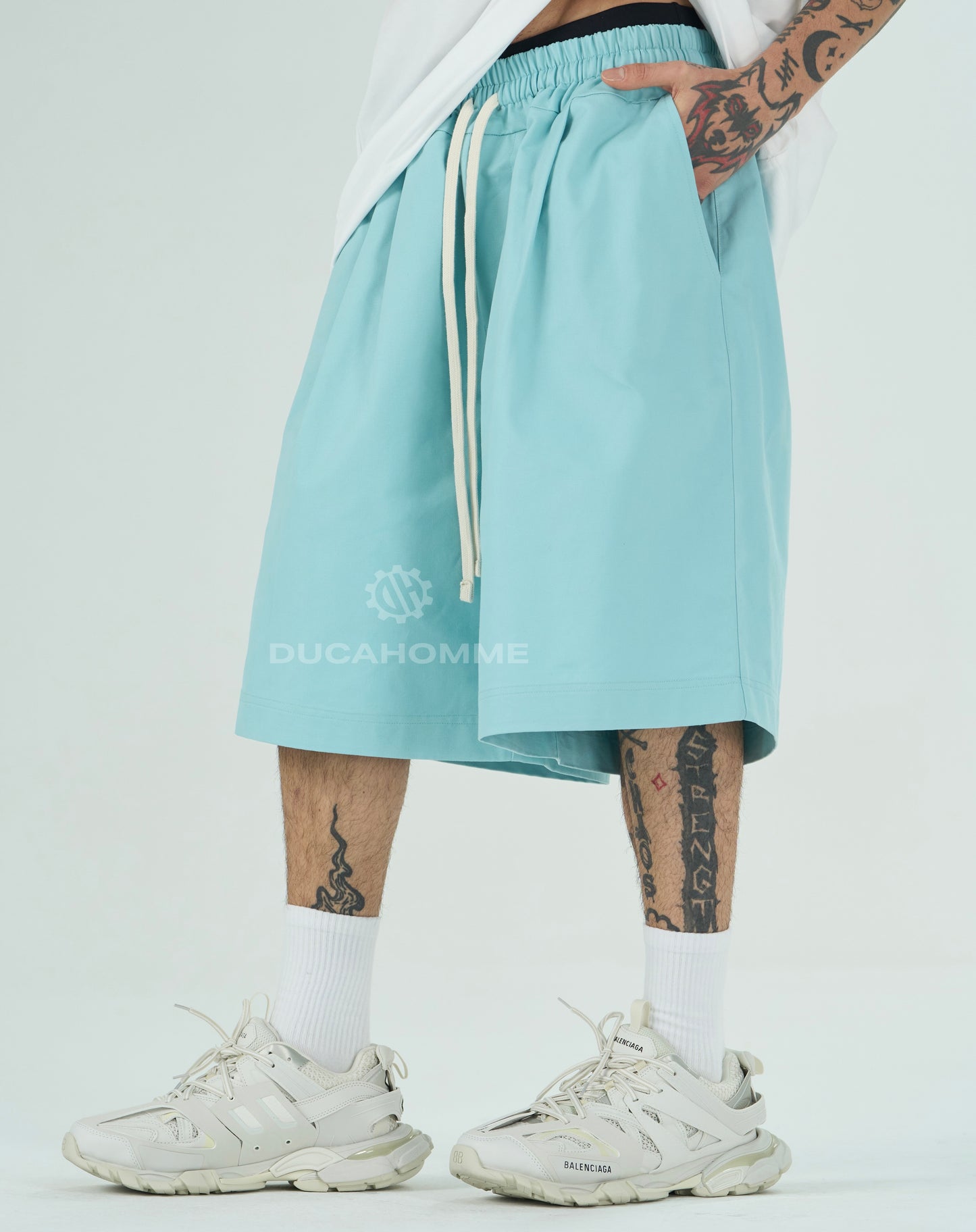 Bermuda Over Tiffany