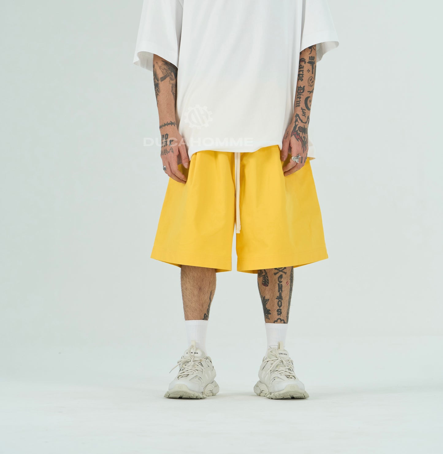 Bermuda Over Yellow