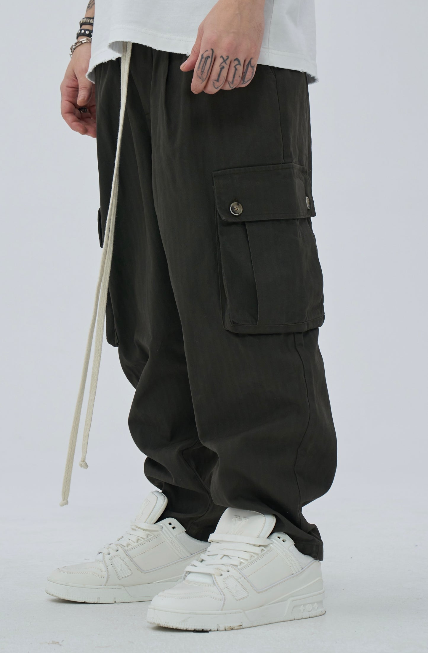 Pantalone cargo grigio scuro