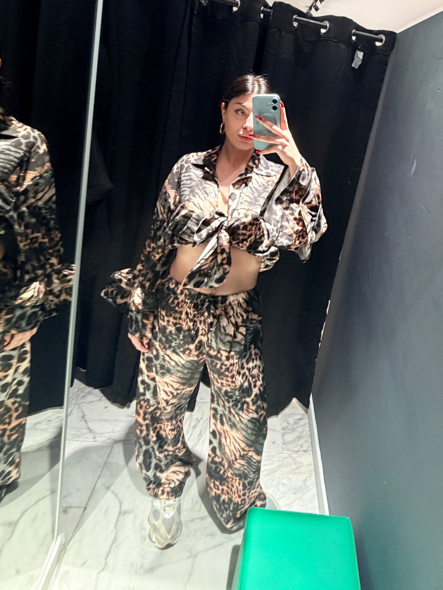WOMEN'S SPOTTED SUIT